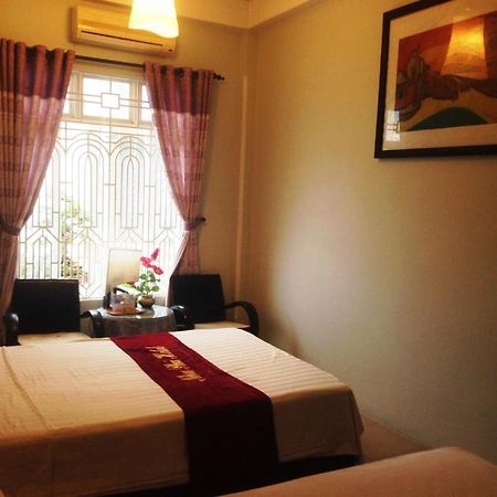 Nhu Phu Hotel Hue Buitenkant foto